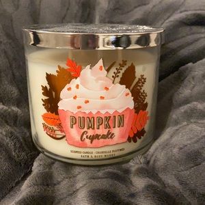 Bath & Body Works Candle